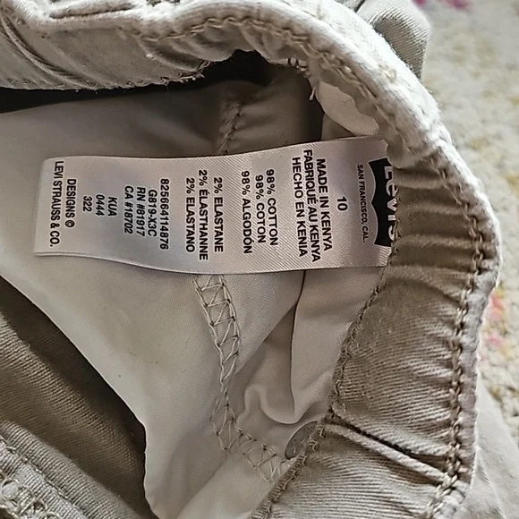 Boys Levi's pull on khaki pants - Picture 5 of 5